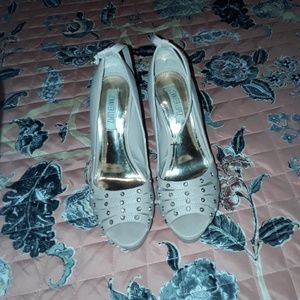 Jennifer Lopez high heels